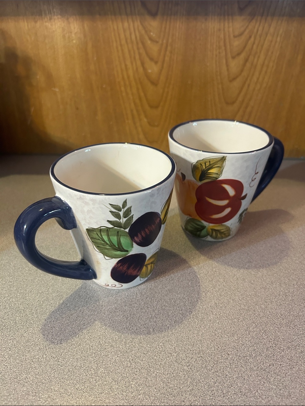 Oneida Vintage Fruit Mugs - Set of 2